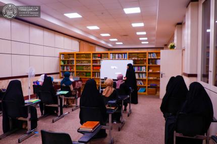 العتبة العلوية تستضيف دورات خاصة لتعليم وتدريب ذوي الاحتياجات الخاصة من المكفوفين