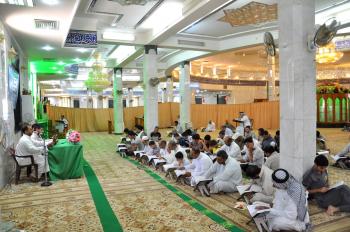 العتبة العلوية المقدسة تقيم جلسات الختمات القرآنية الرمضانية في مساجد النجف الأشرف