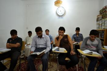 دار القرآن الكريم تفتتح الدورة الأولى لمشروع إعداد ماْئة أستاذ قرآني