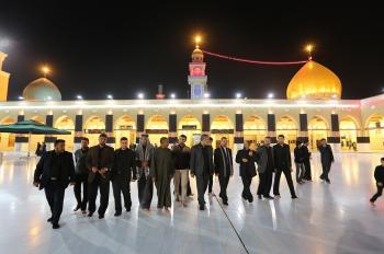 ممثلو المؤسسات القرآنية المشاركة في البرنامج القرآني التخصصي تتشرف بزيارة مسجد الكوفة 